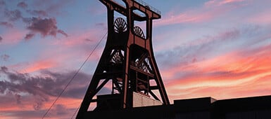 shutterstock_1890732832_385x170px